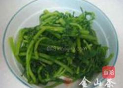 麻油茼蒿的做法图解2