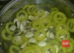 蛤蜊苦瓜汤的做法图解4