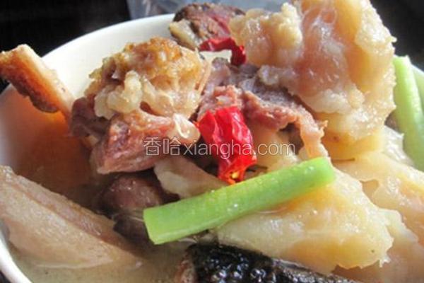 腊肉炖土豆干