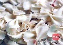 橄榄火腿蝴蝶面的做法图解1