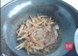 酥香小海鱼的做法图解3