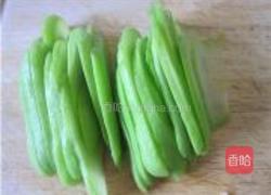 虾米炒合掌瓜的做法图解1