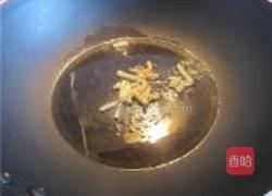 虾米炒合掌瓜的做法图解2