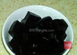 牛奶黑凉粉的做法图解12