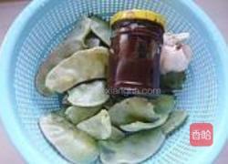 酱爆扁豆的做法图解1