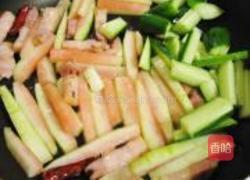 培根炒瓜皮的做法图解4