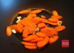 鸡柳炒红萝卜的做法图解2