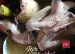 竹荪乳鸽汤的做法图解5