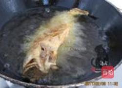 浇汁大黄花的做法图解3