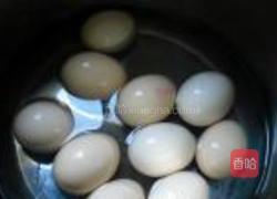 印花卤鸡蛋的做法图解1