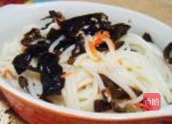 凉拌米粉的做法图解1