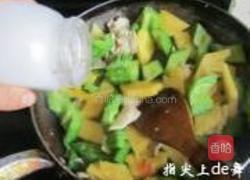 香菠凉瓜炒鸡片的做法图解15