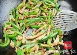 青椒炒肉丝的做法图解5