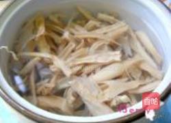 山笋烧肉片的做法图解2