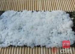 葡萄造型寿司的做法图解3