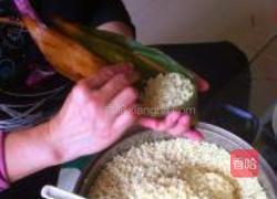 蛋黄鲜肉粽的做法图解9