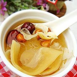青木瓜银耳杏仁糖水的做法[图]