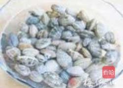 酱爆辣花蛤的做法图解1