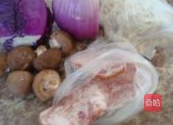 紫甘蓝炒面的做法图解1