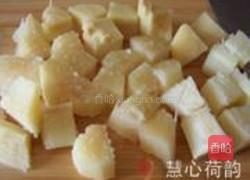 银耳香梨甘蔗罗汉果蜂蜜茶的做法图解5