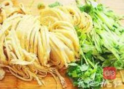 家常凉拌豆油皮的做法图解3