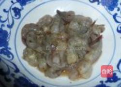 槐花虾仁的做法图解3