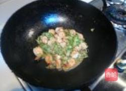 槐花虾仁的做法图解4