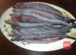辣炒狼鱼的做法图解1