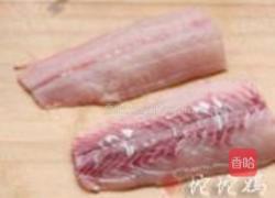 鱼泥豆腐的做法图解1
