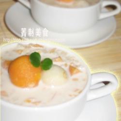 鲜奶木瓜炖雪梨的做法[图]