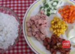 七彩杂锦炒饭的做法图解1