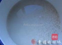 蛋黄糯米肉丸的做法图解2