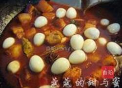 鹌鹑蛋鱿鱼红烧肉的做法图解4