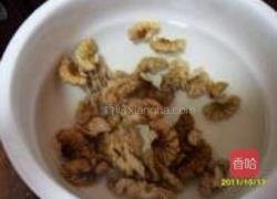 琥珀桃仁的做法图解3