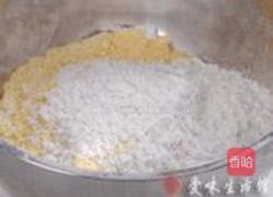 玉米面窝窝头的做法图解1