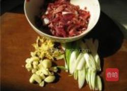 椒香鸭肫的做法图解2