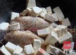 黄鱼炖豆腐的做法图解10