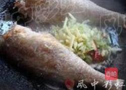 黄鱼炖豆腐的做法图解8