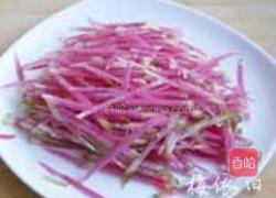 糖醋萝卜丝的做法图解1