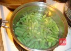 豆角笋丁肉饭的做法图解2