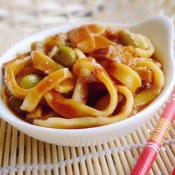 杏鲍菇青豆酱手擀面的做法[图]