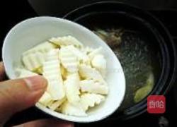 淮山枸杞乳鸽煲的做法图解6