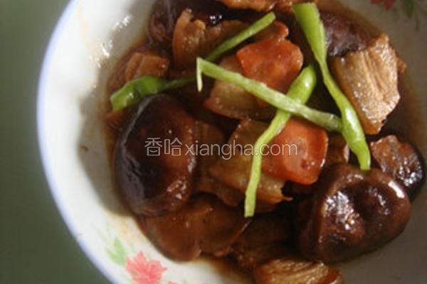 五花肉炒香菇