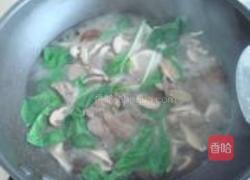猪肝胡萝卜面的做法图解7