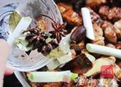 板栗大蒜烧肉的做法图解4