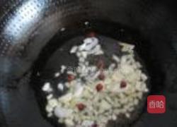 四季豆炒熟肉丁的做法图解5