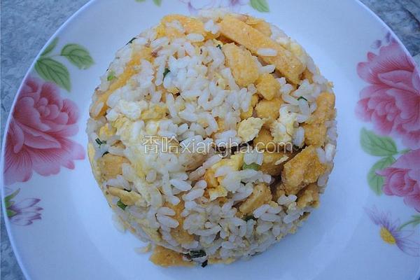 鸡蛋炒玉米饼米饭