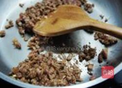 榄菜肉末炒四季豆的做法图解5