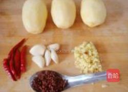 酸辣土豆丝的做法图解1