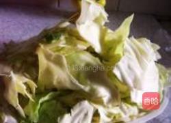 手撕凉拌包菜的做法图解1